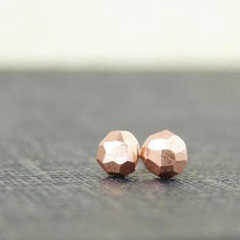  Faceted copper studs. Tiny geo earrings in recycled metal.